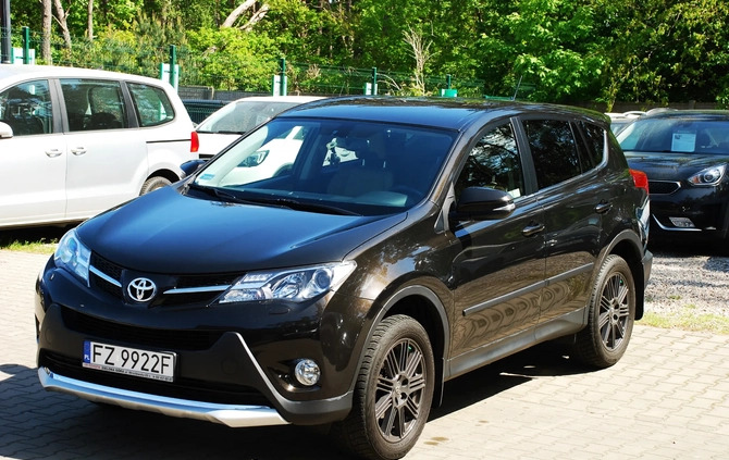 Toyota RAV4 cena 87820 przebieg: 98000, rok produkcji 2015 z Bobolice małe 781